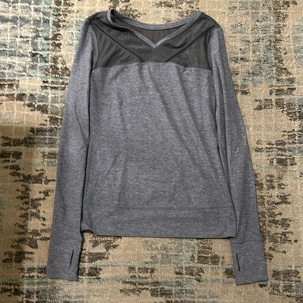 Lululemon Women’s Just Breathe Long Sleeve Heathered Slate 8/10