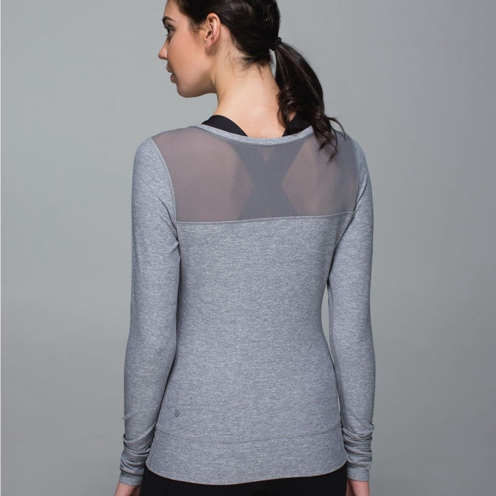 Lululemon Women’s Just Breathe Long Sleeve Heathered Slate 8/10
