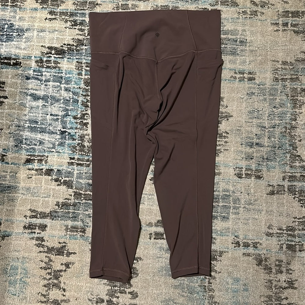 Athleta Salutation Stash Pocket 7/8 tights size 1X