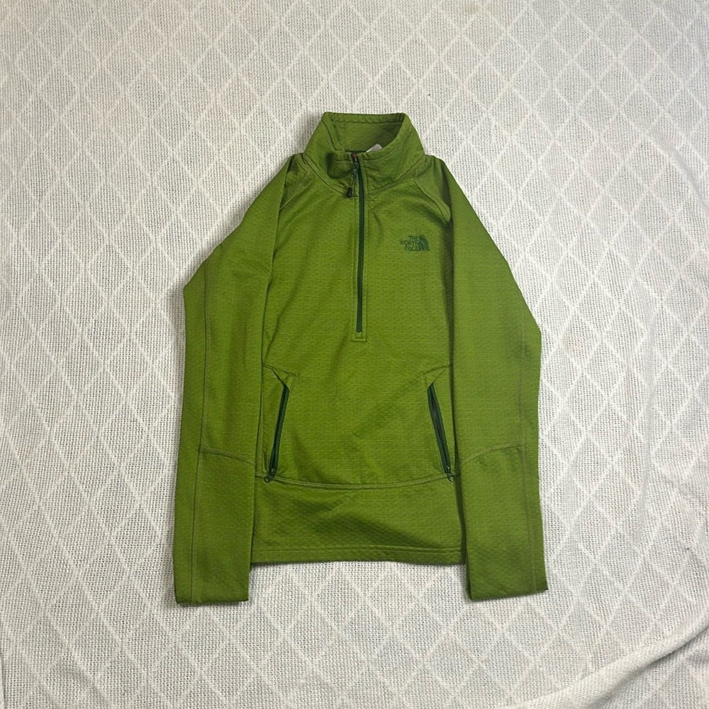 Women’s North Face Green Brand New Quarter Zip size extra small