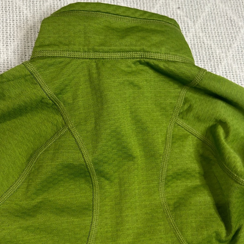 Women’s North Face Green Brand New Quarter Zip size extra small