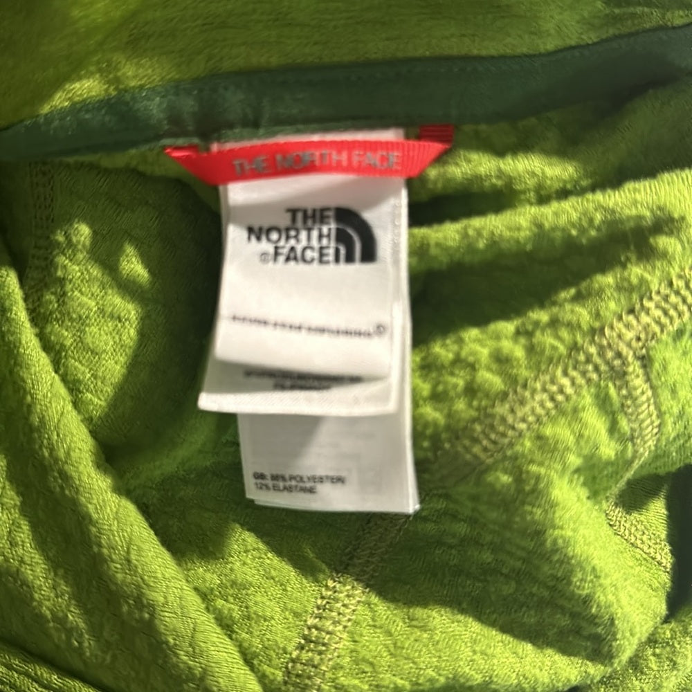Women’s North Face Green Brand New Quarter Zip size extra small