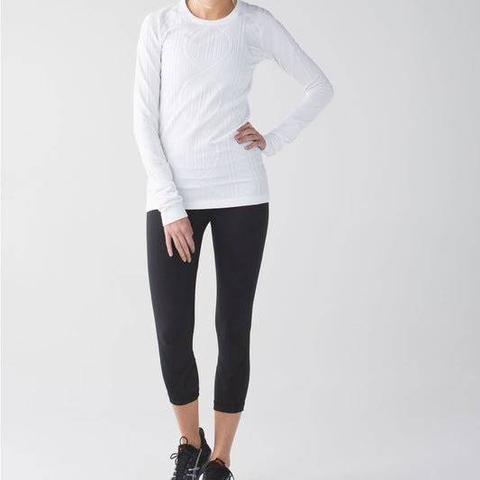 Lululemon Run Inspired Crop II All black size 6 would also fit 8 see description