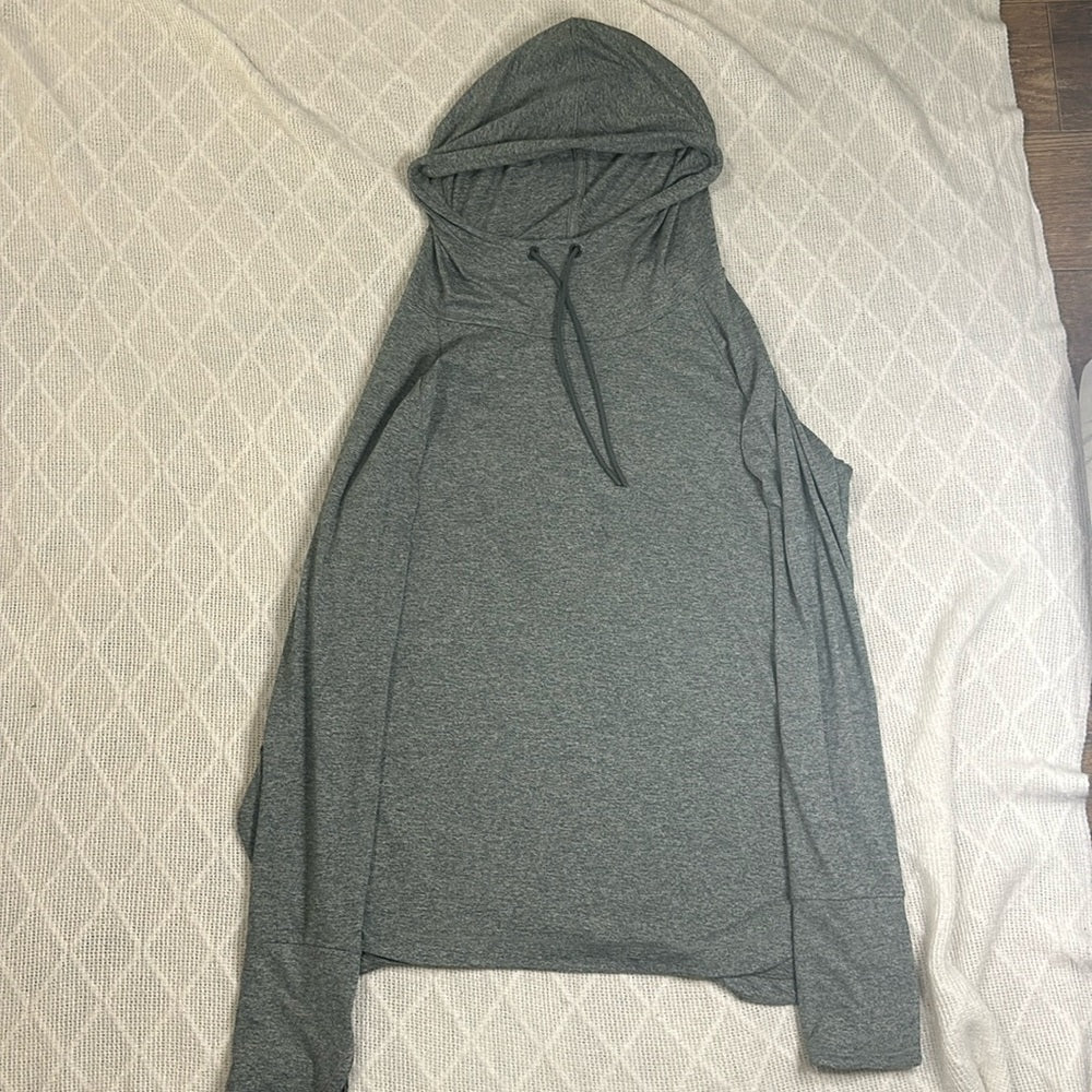 Women’s Uptempo buttery soft Athleta Hoodie size Large fits like an extra large