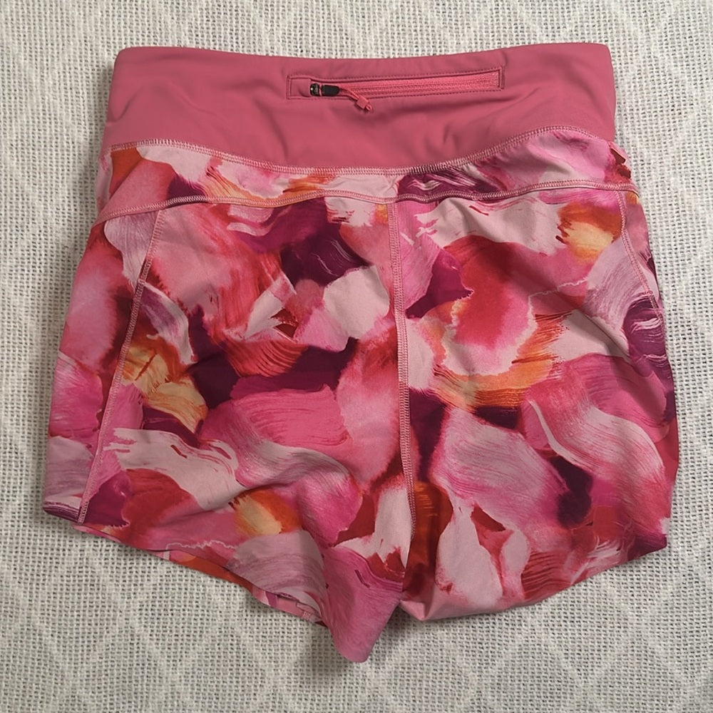 Shades of pink floral Athleta athletic shorts women’s size XL