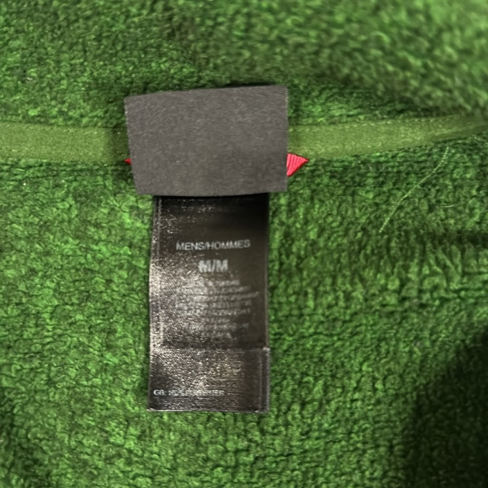 The North Face Men’s green 1/4 zip size medium