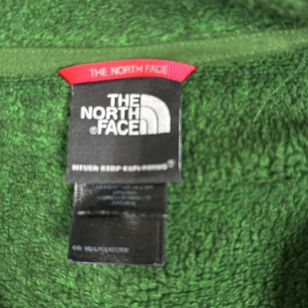 The North Face Men’s green 1/4 zip size medium