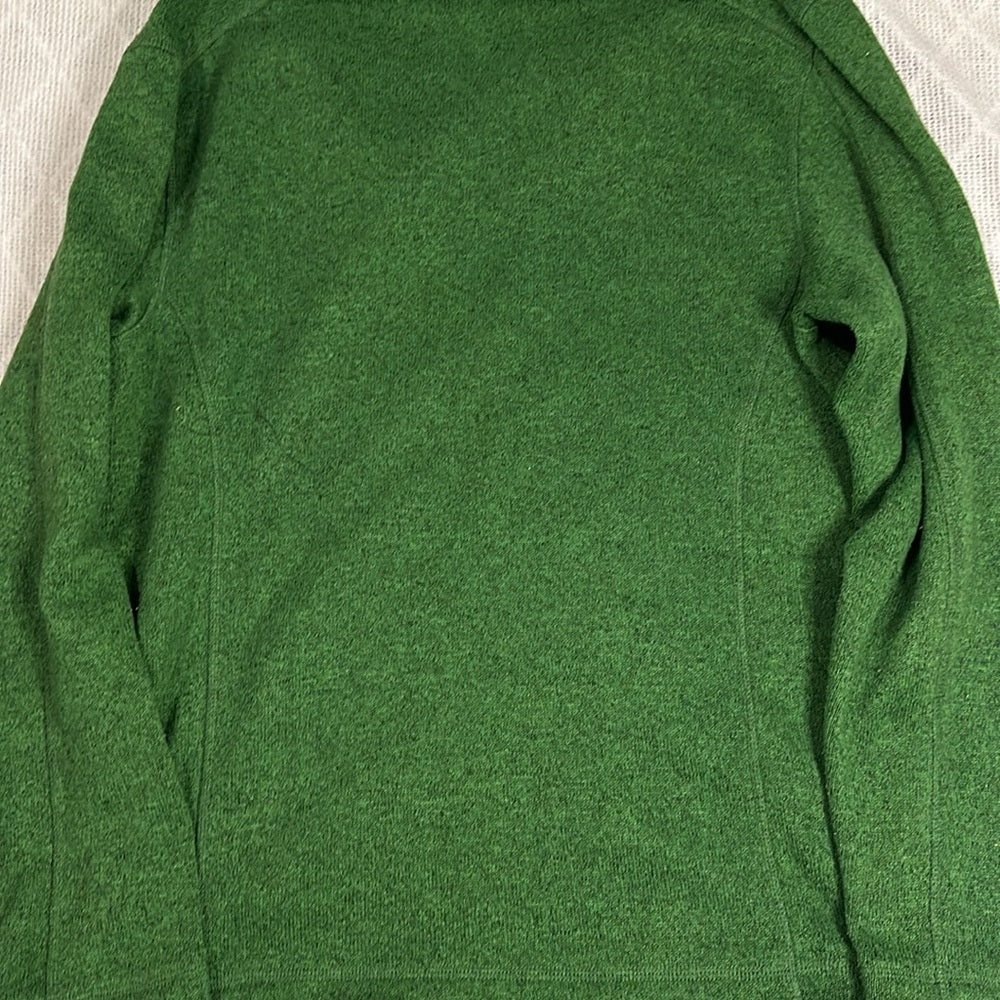 The North Face Men’s green 1/4 zip size medium